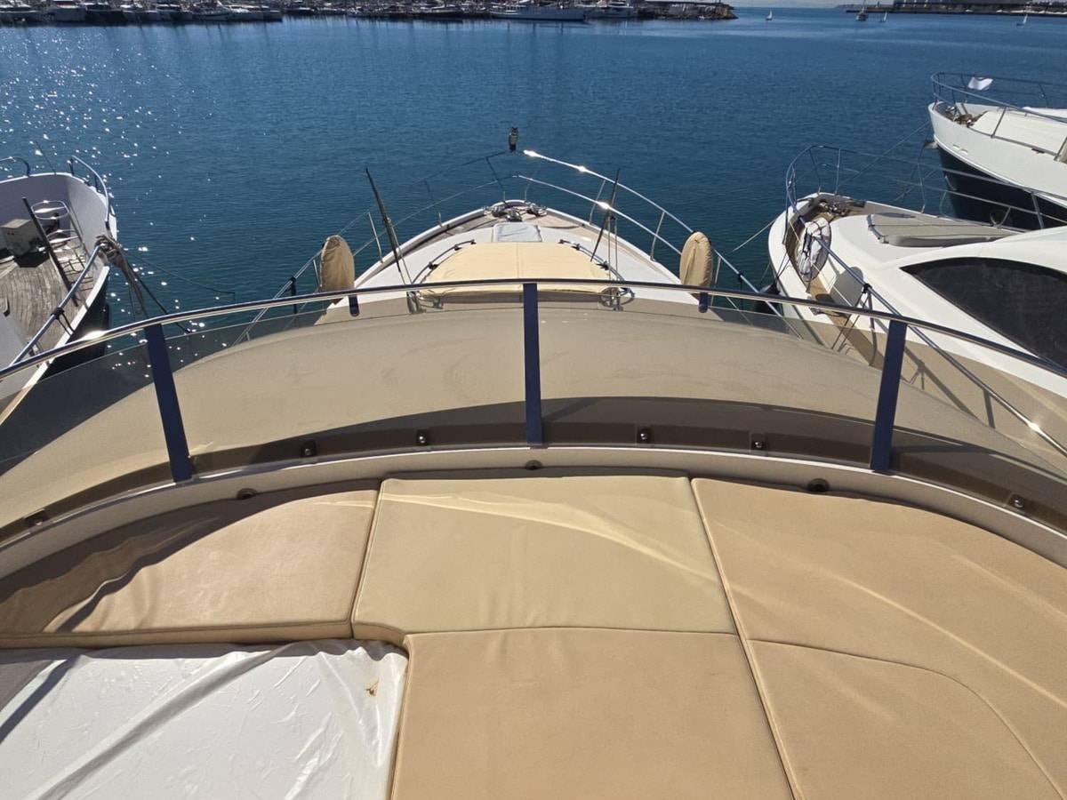 Fairline 58