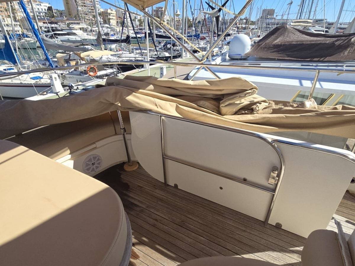 Fairline 58