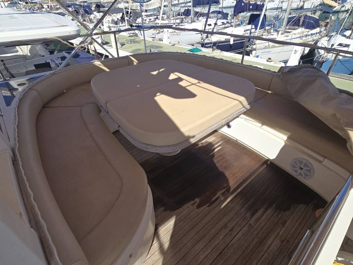 Fairline 58