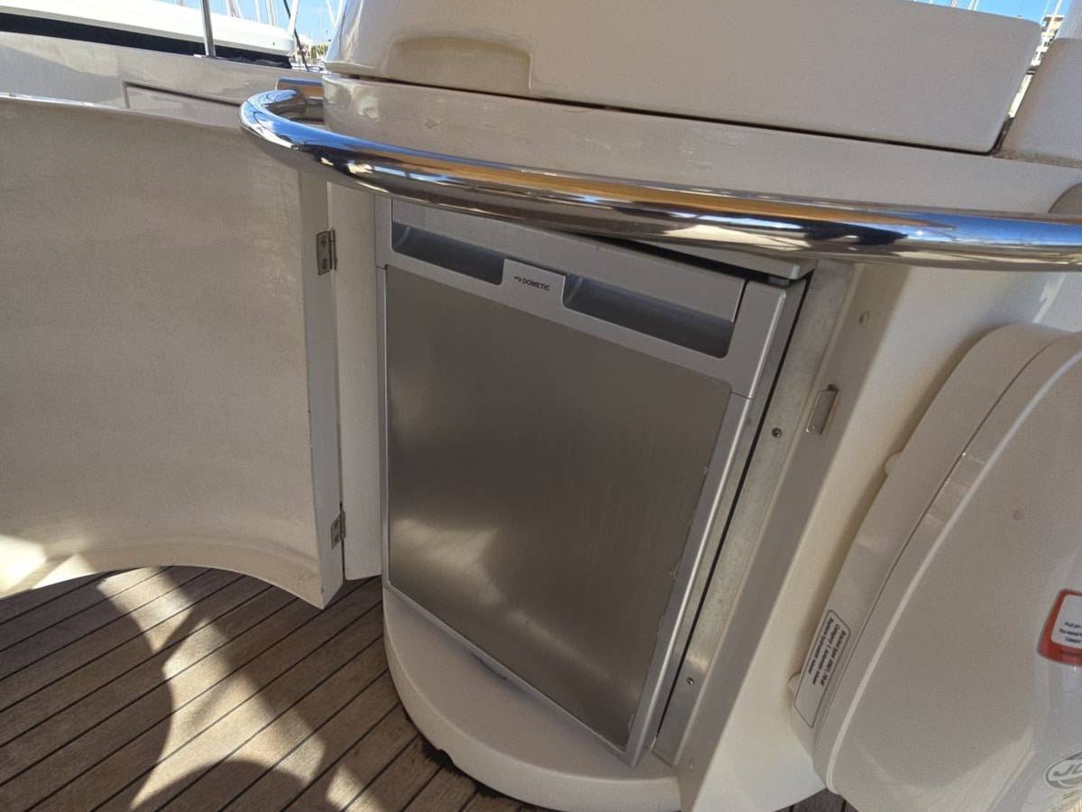 Fairline 58