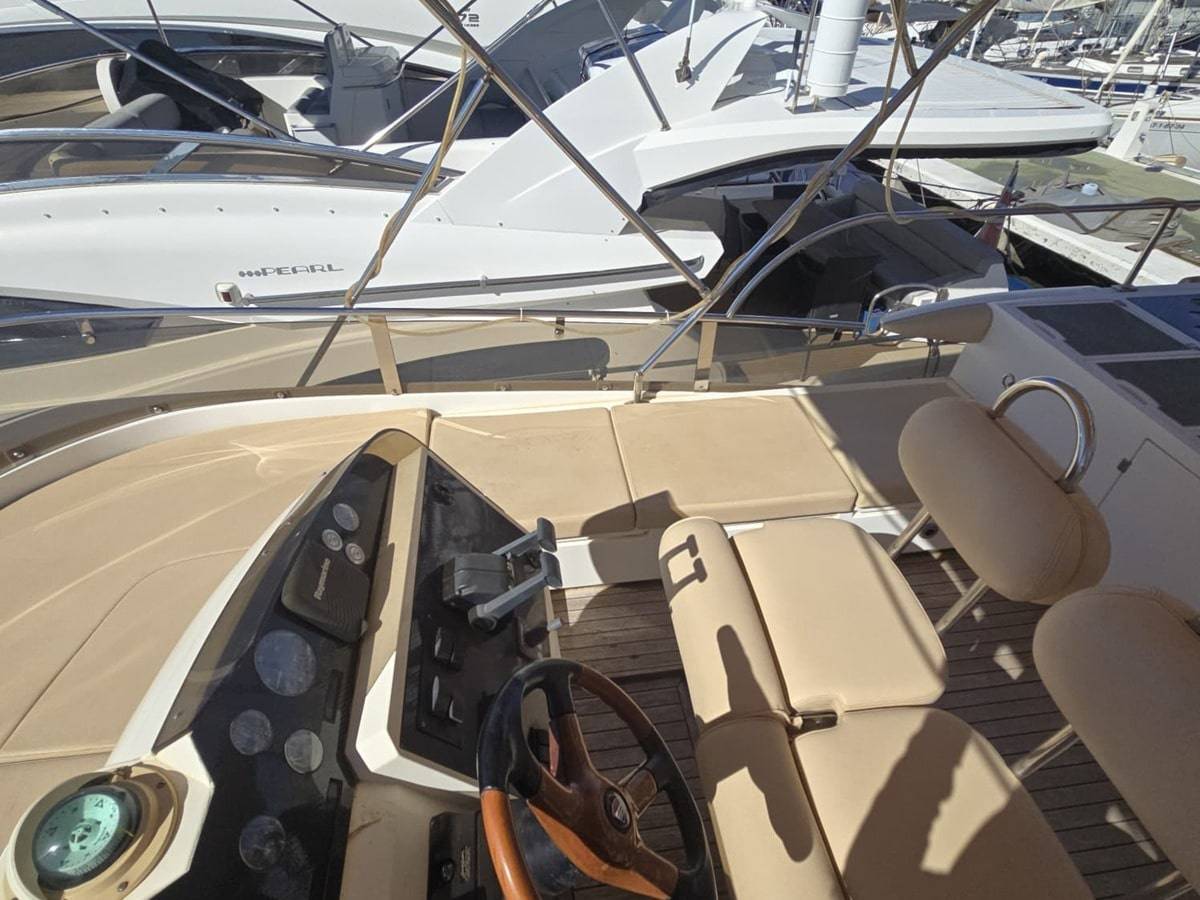 Fairline 58