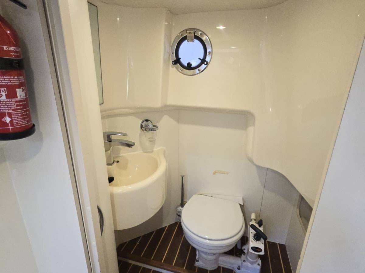 Fairline 58