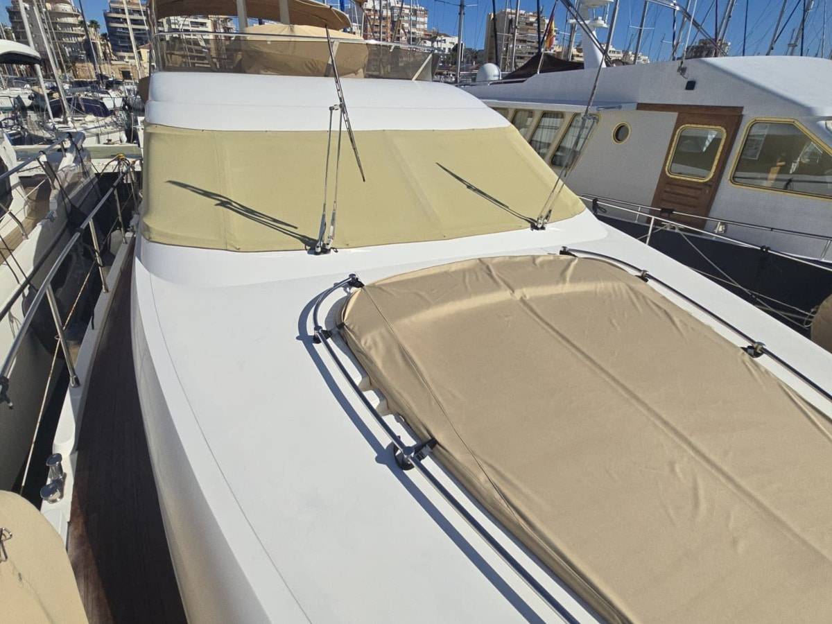 Fairline 58