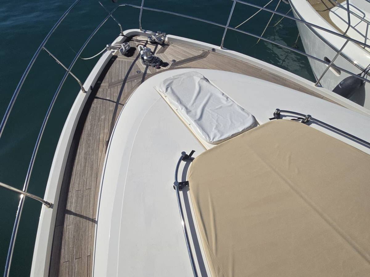 Fairline 58