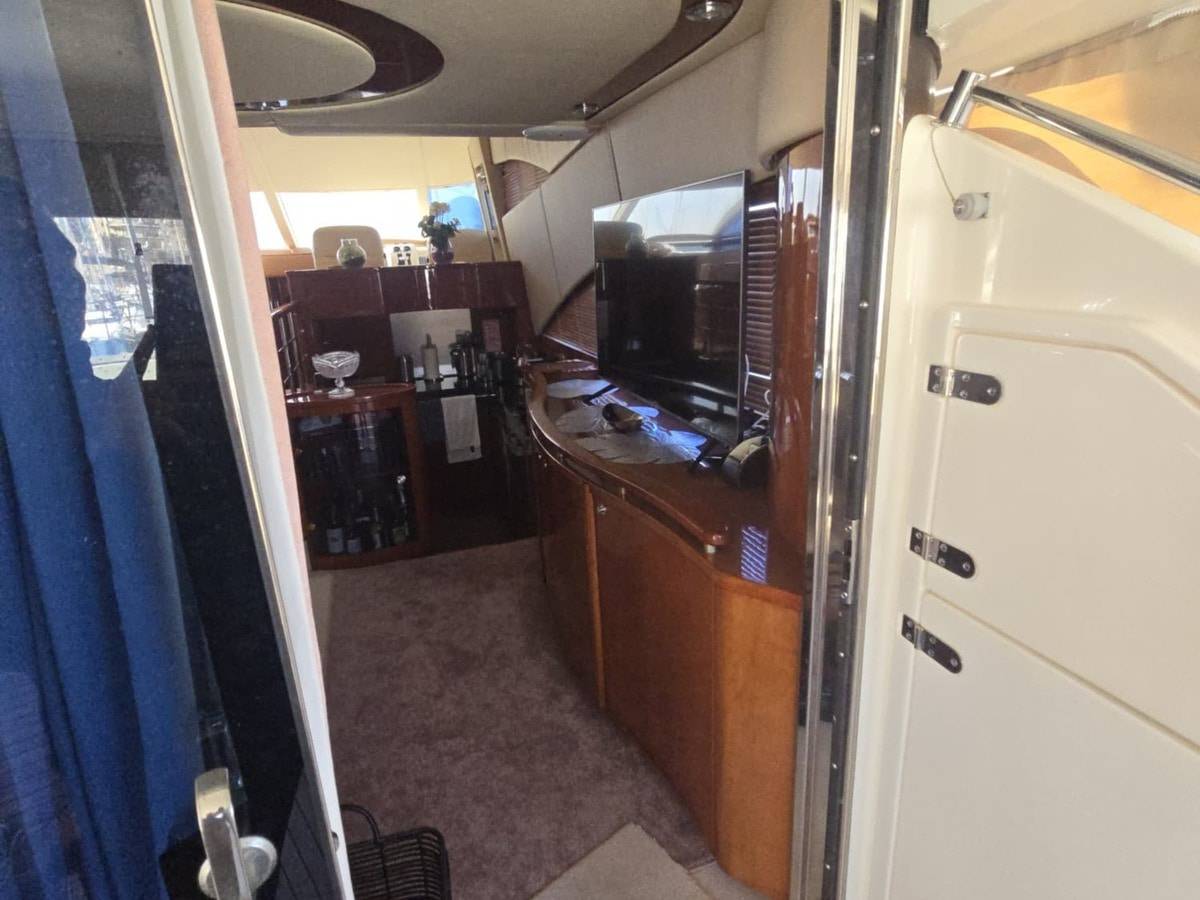 Fairline 58