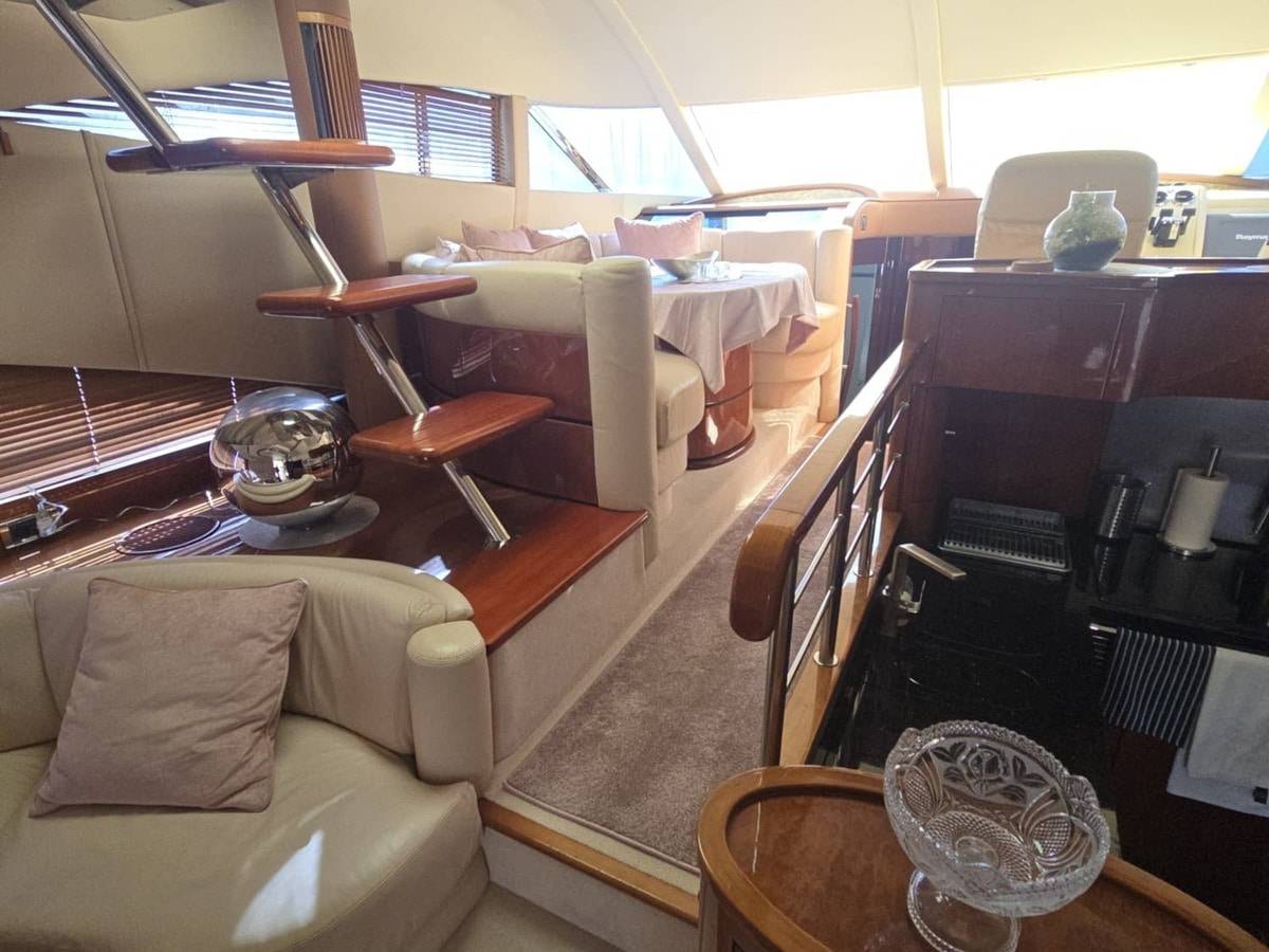 Fairline 58