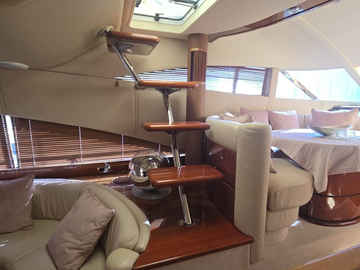Fairline 58