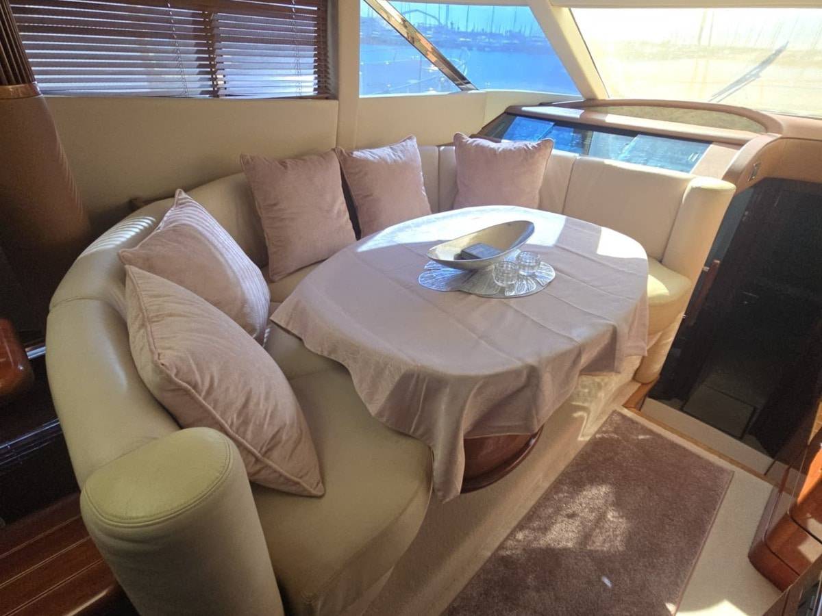 Fairline 58