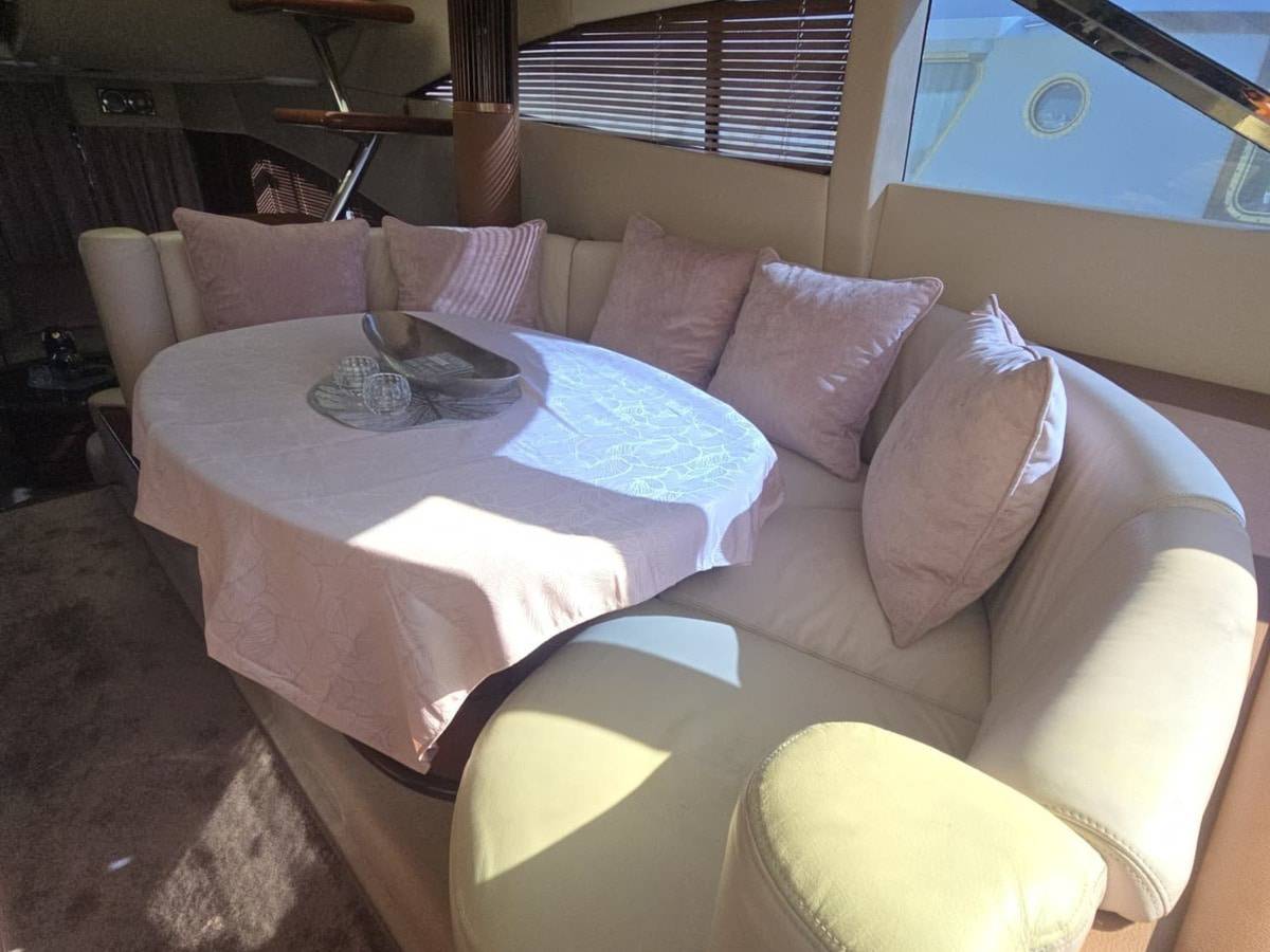 Fairline 58