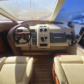 Boat image 17