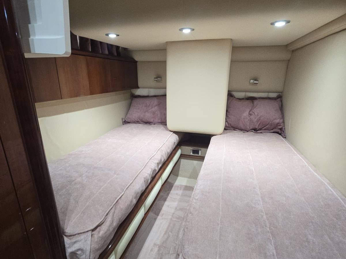 Fairline 58