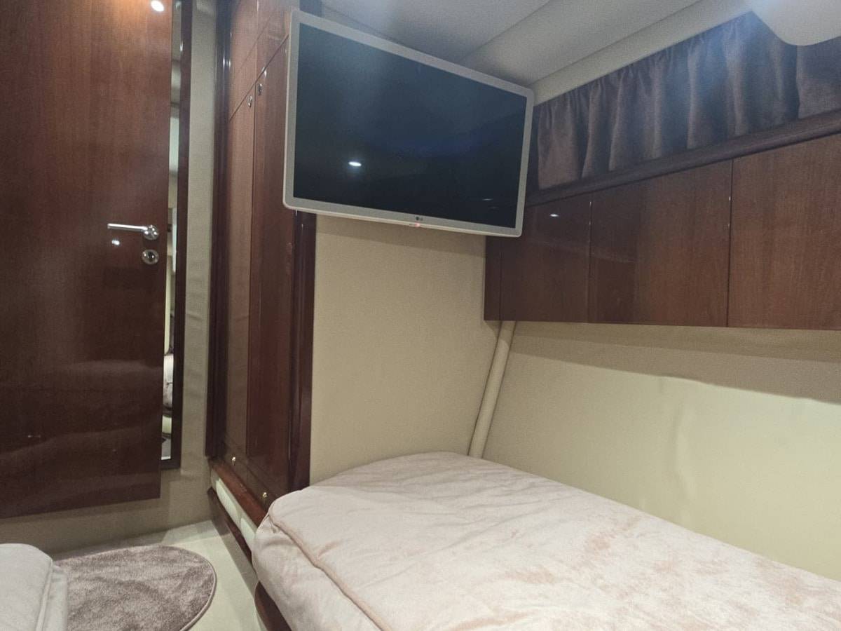 Fairline 58