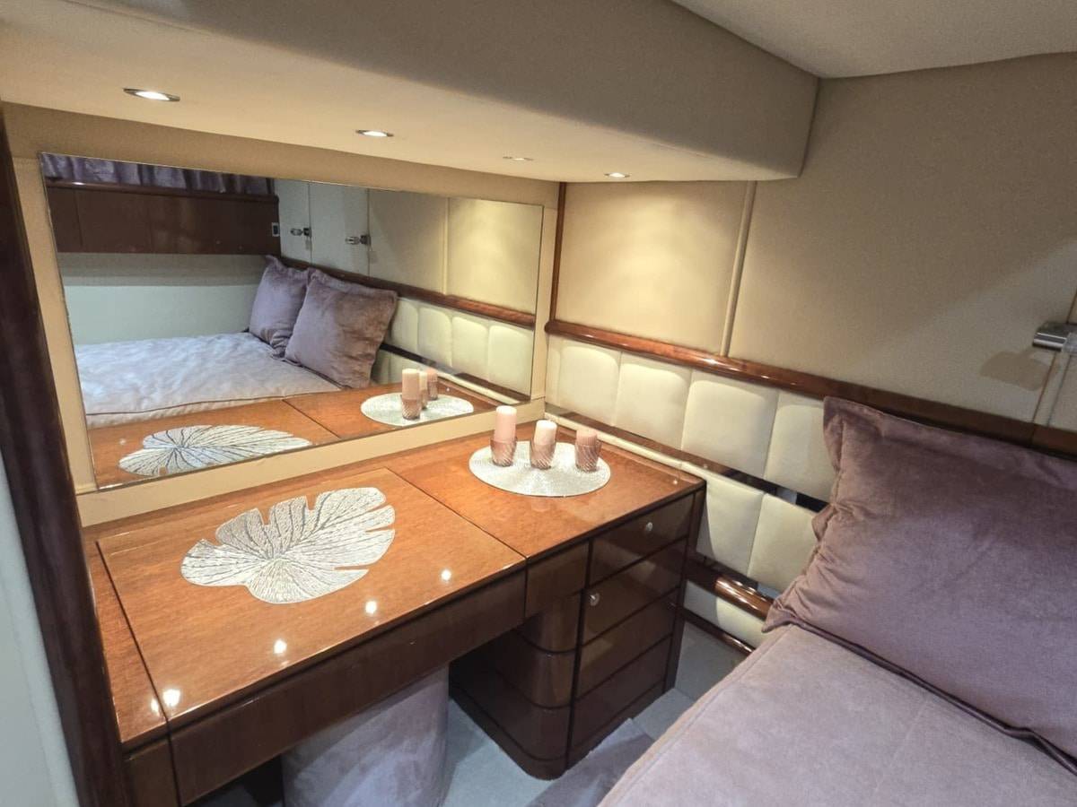 Fairline 58