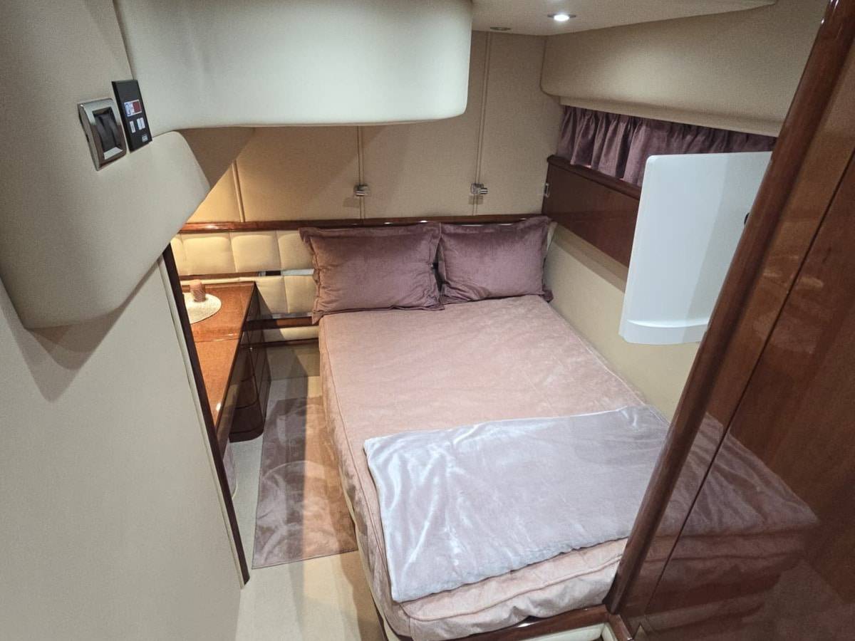 Fairline 58