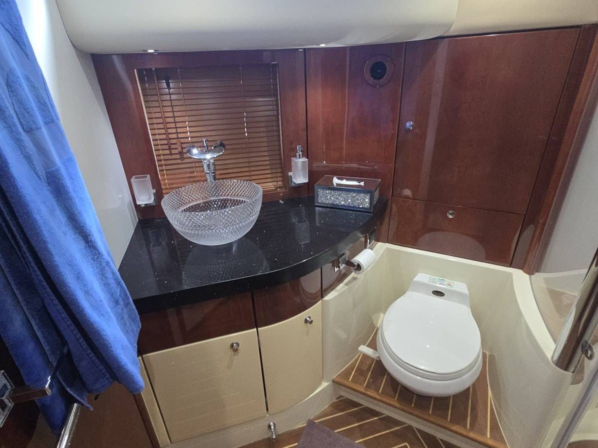 Fairline 58