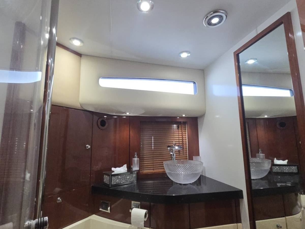 Fairline 58