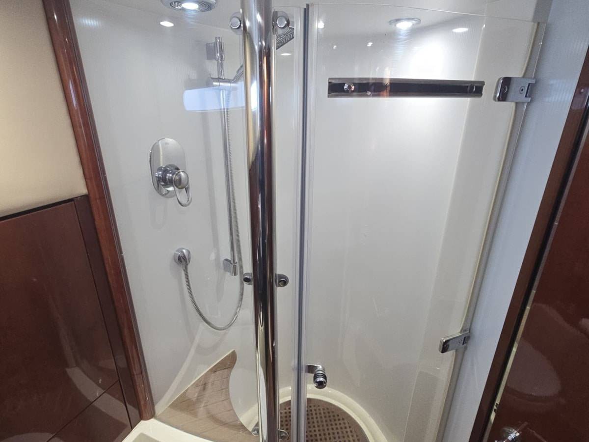 Fairline 58