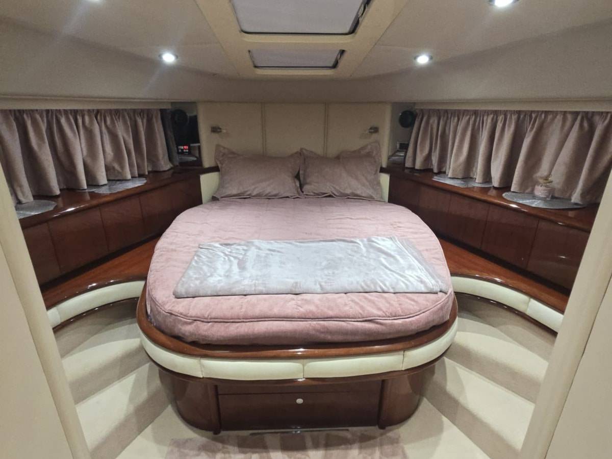 Fairline 58
