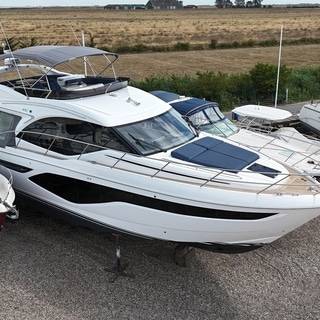Boat image 1