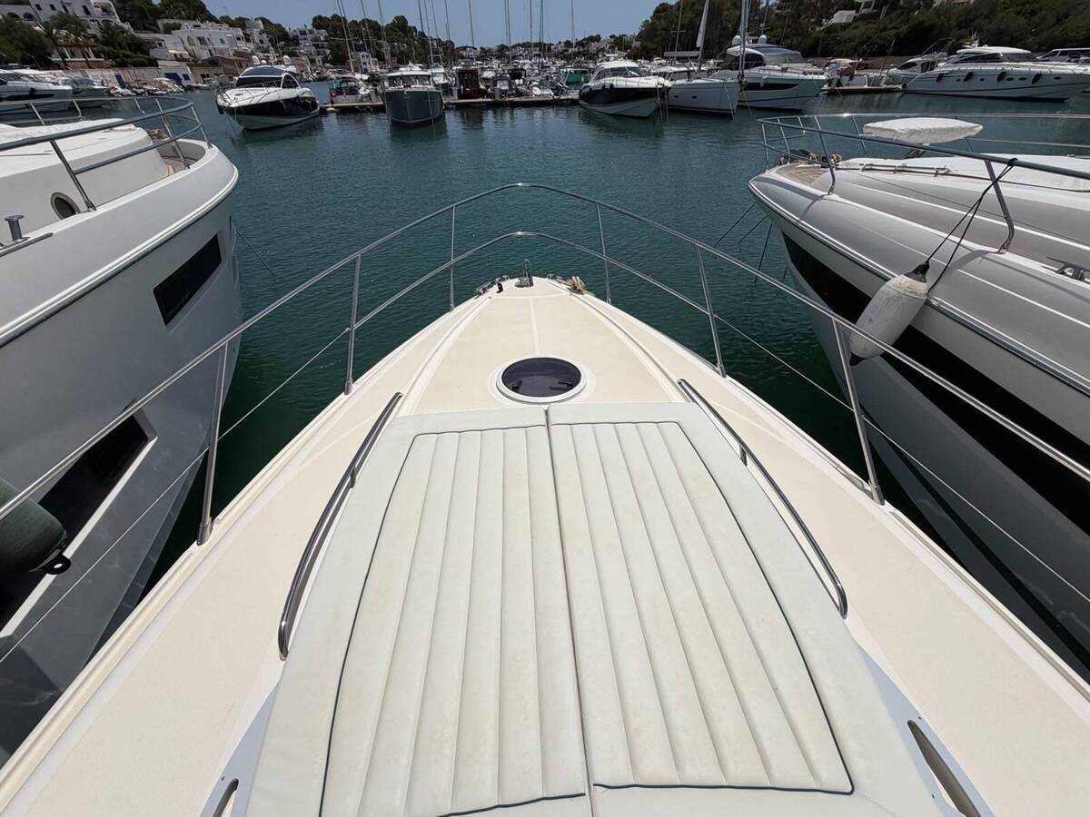 Azimut 47