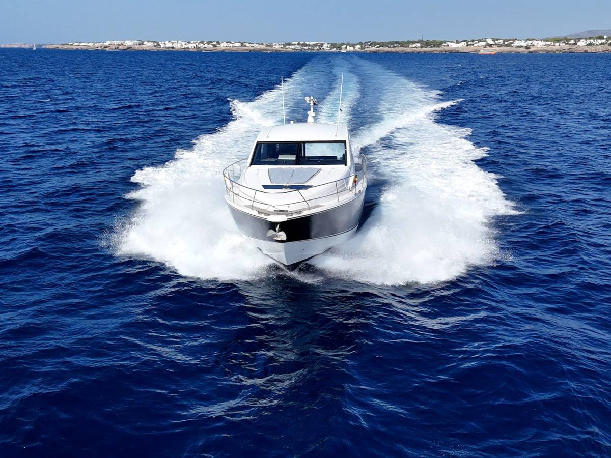 Fairline 62