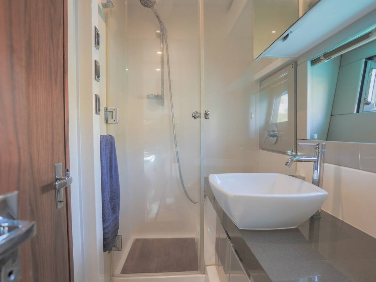 Fairline 62
