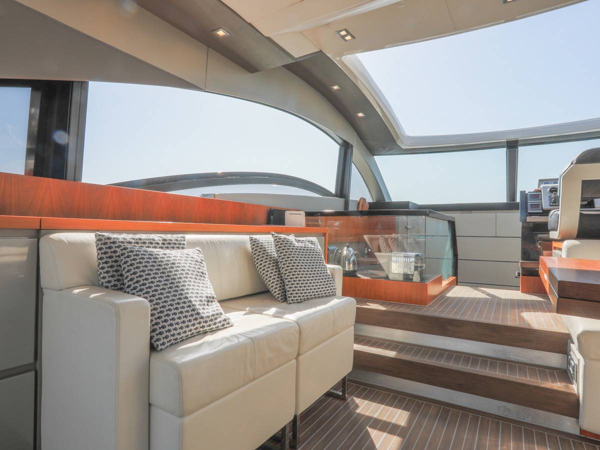 Fairline 62
