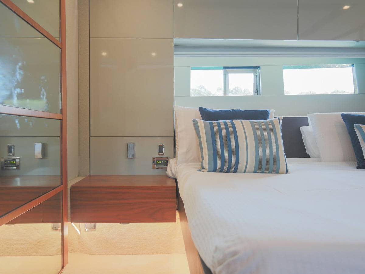 Fairline 62