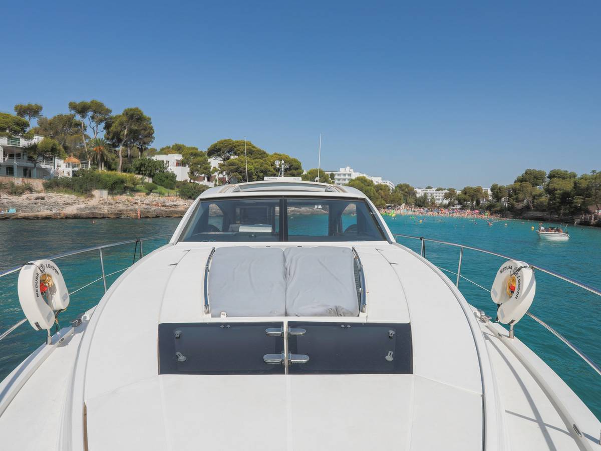 Fairline 62