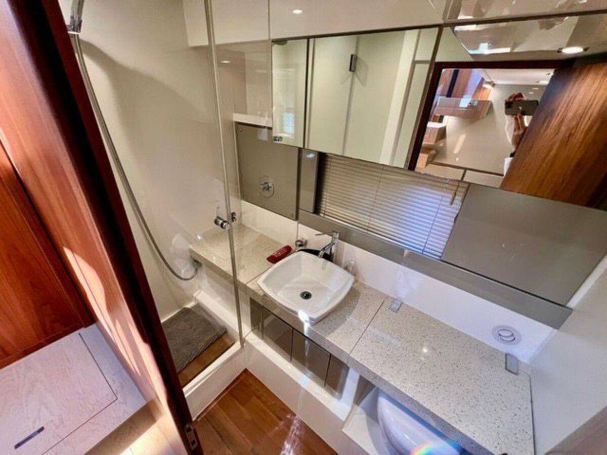 Fairline 62