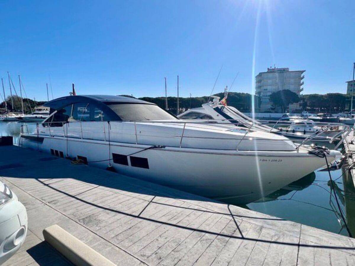 Fairline 62