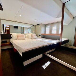 Boat image 12