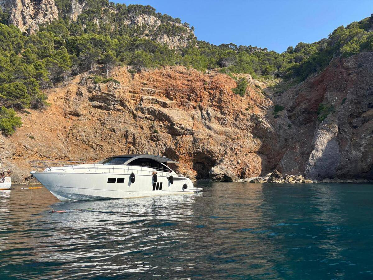Fairline 62