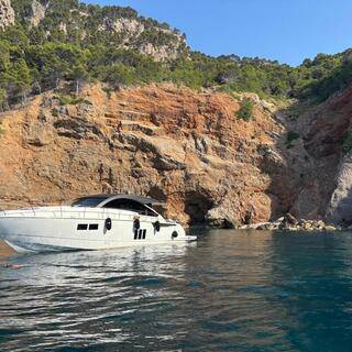 Boat image 1