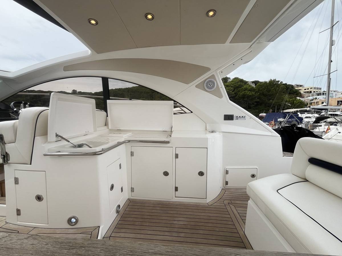 Sunseeker Portofino 48
