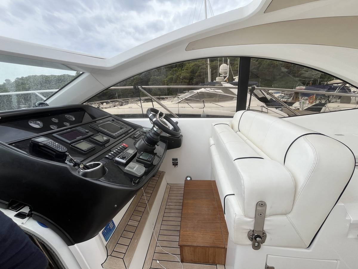 Sunseeker Portofino 48
