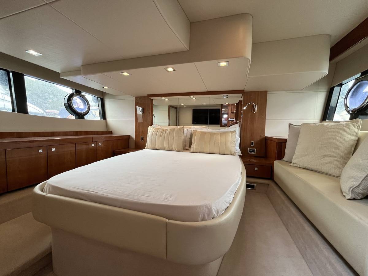 Sunseeker Portofino 48