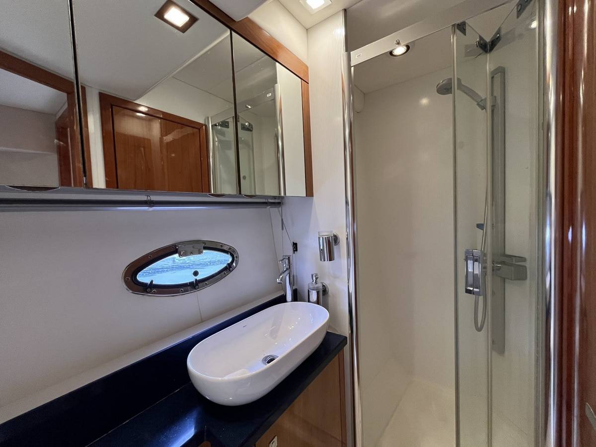 Sunseeker Portofino 48