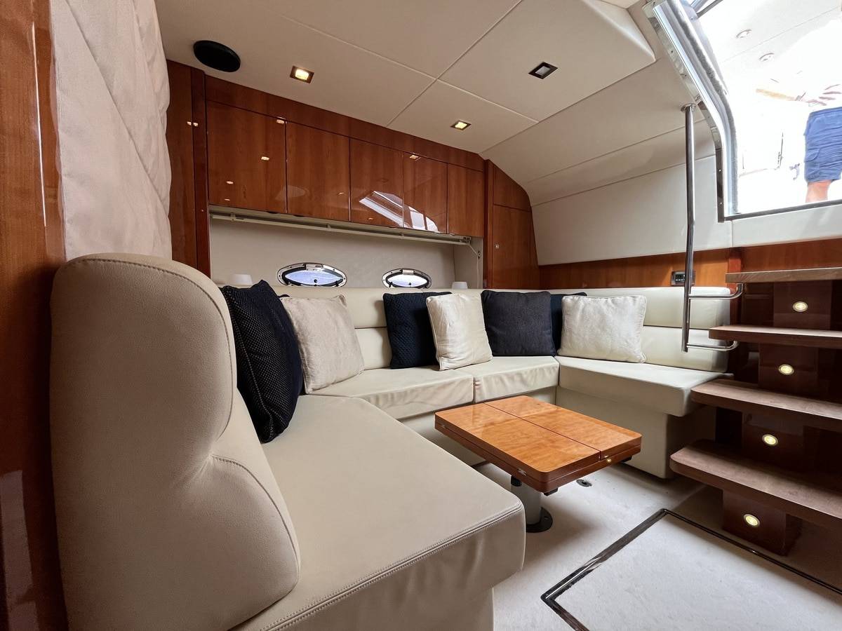 Sunseeker Portofino 48