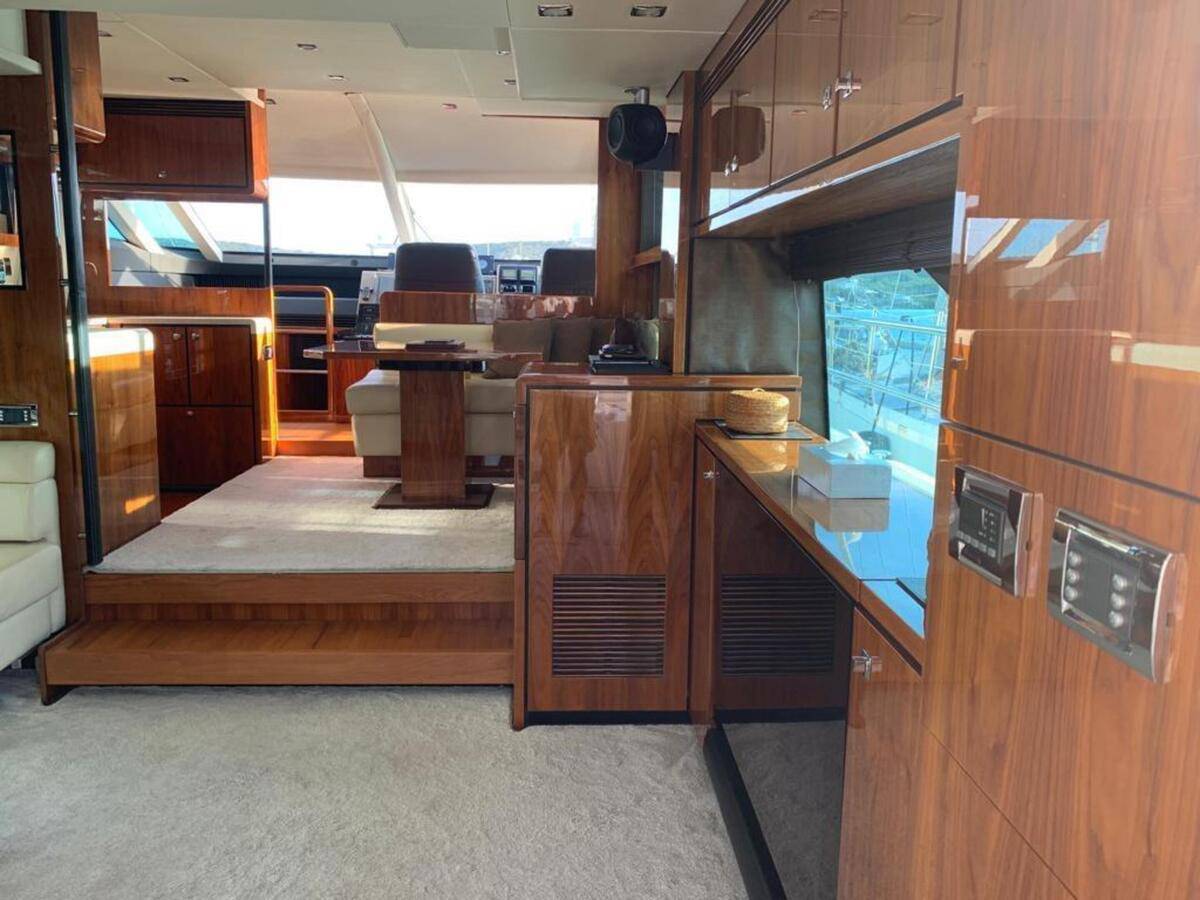 Fairline Squadron 55