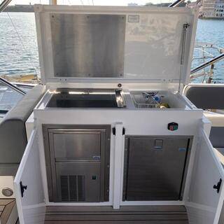 Boat image 7