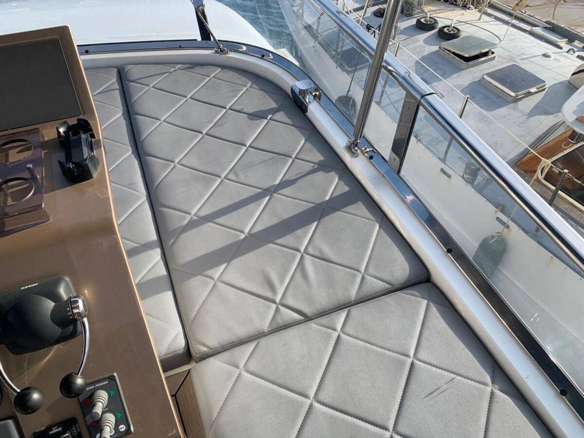 Fairline Squadron 55