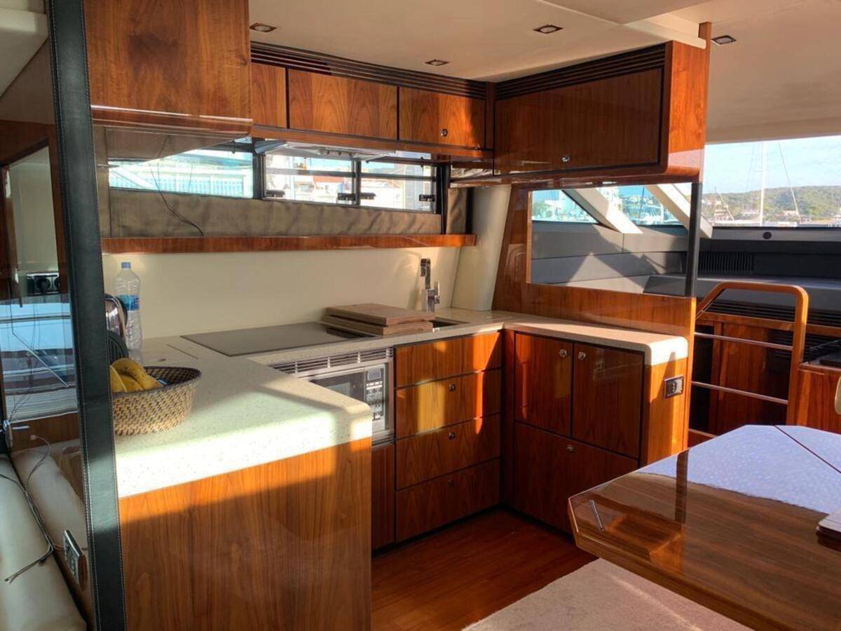 Fairline Squadron 55
