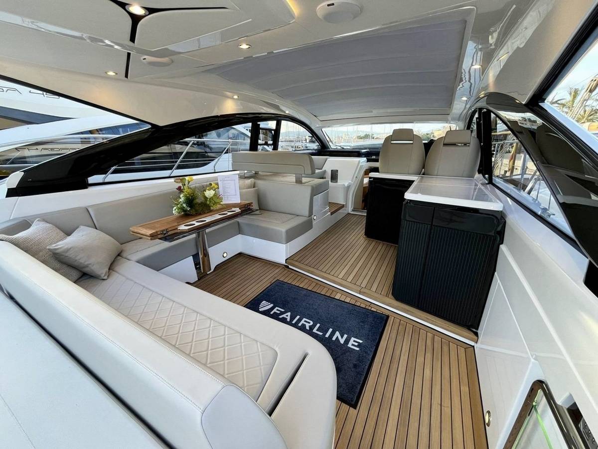 Fairline 47