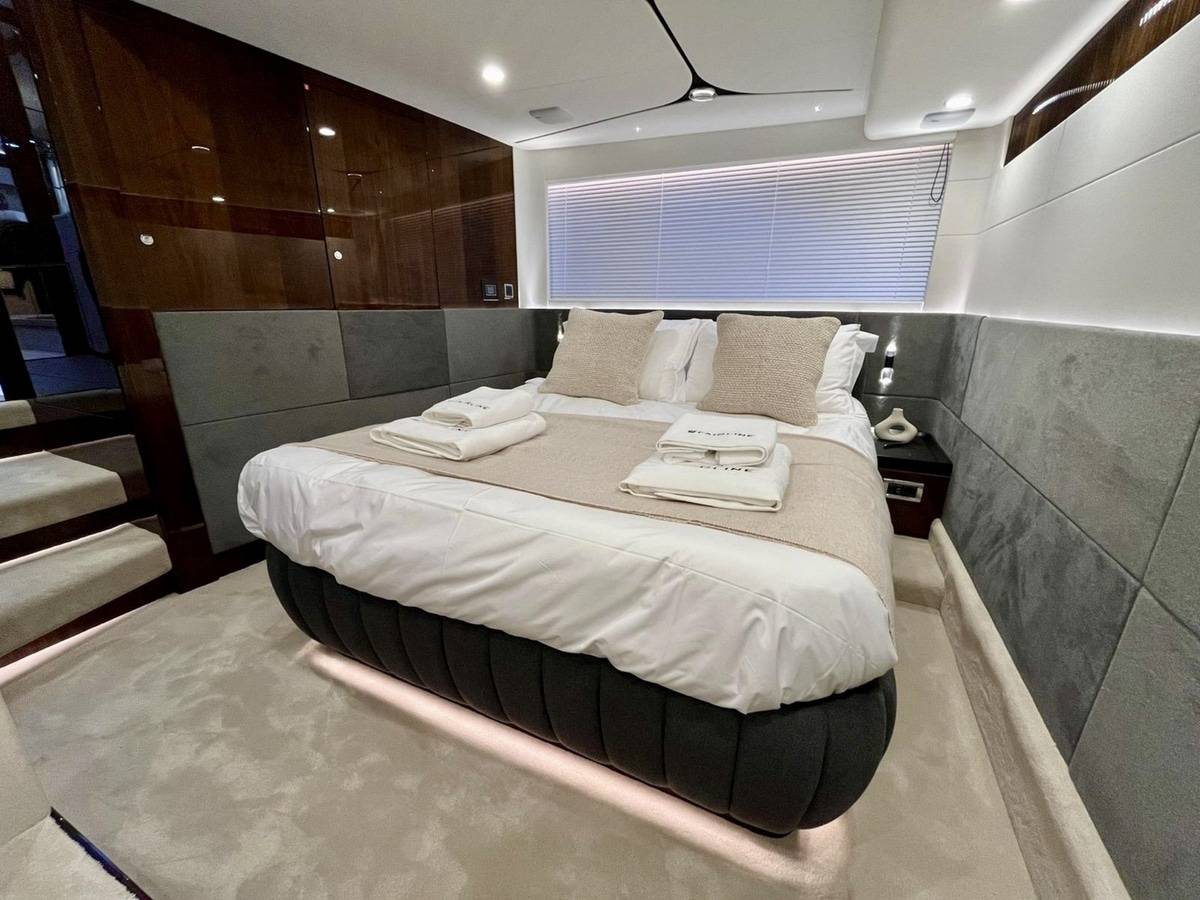 Fairline 47