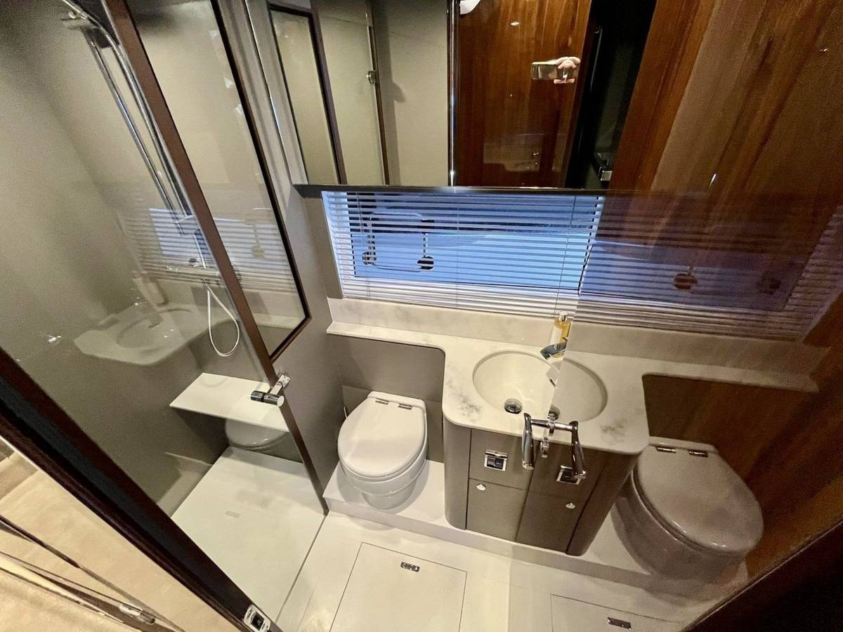 Fairline 47