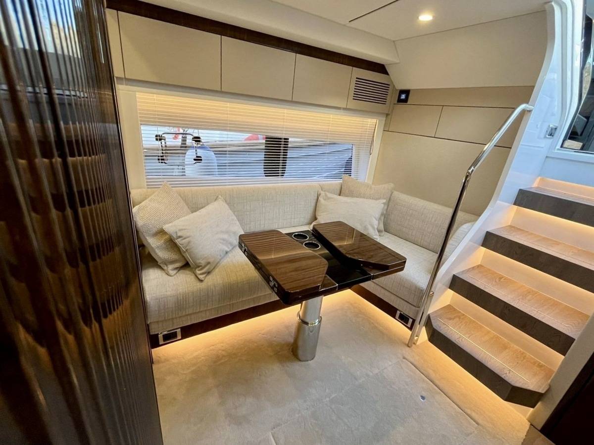 Fairline 47