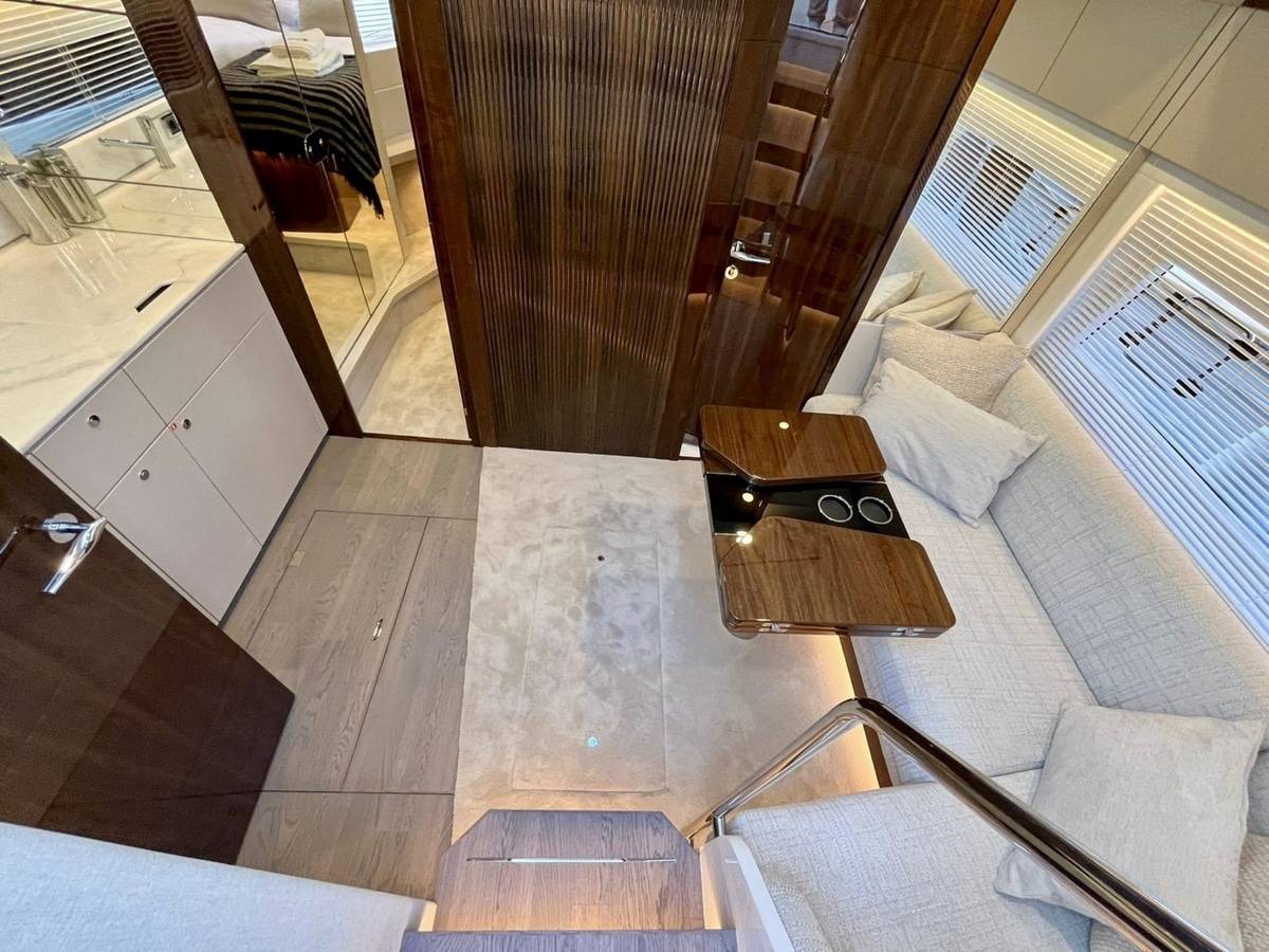 Fairline 47