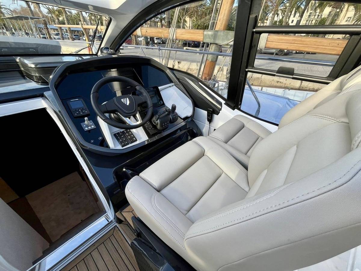 Fairline 47