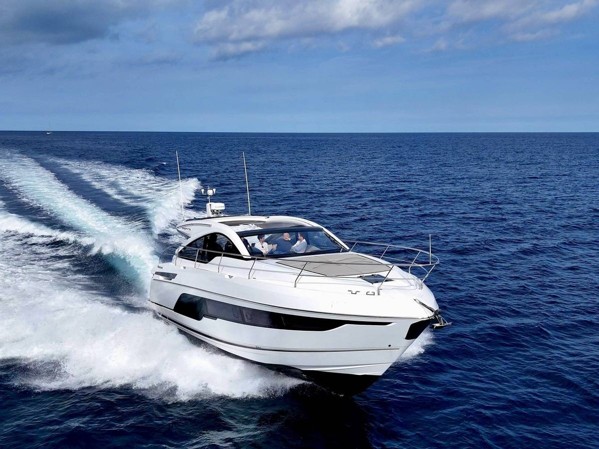 Fairline 47